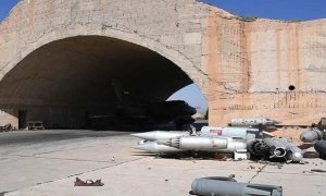 Российские власти опровергли информацию о ракетном обстреле авиабазы Шайрат