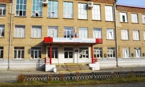 В Челябинской области директора школы принуждали выбивать долги за ЖКХ с родителей учеников