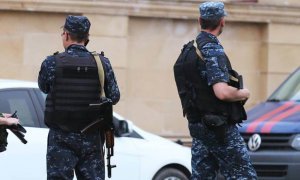 В Чечне двое вооруженных мужчин напали на полицейский пост