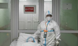 В России суточный прирост заразившихся COVID-19 снизился до 35 681 человека