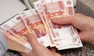 В Барнауле честный официант вернул забывчивому гостю сумку с 4 млн рублей