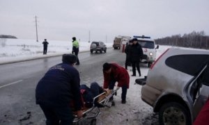 В Новосибирской области в результате столкновения двух легковушек погибли 6 человек
