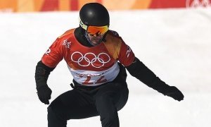 Россиянин Николай Олюнин сломал ногу во время полуфинального заезда по сноуборд-кроссу