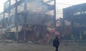 В Кизляре за ночь полностью сгорели два торговых центра 