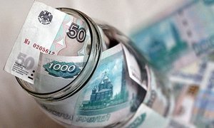 Сенатор посоветовал россиянам откладывать часть зарплаты на «черный день»