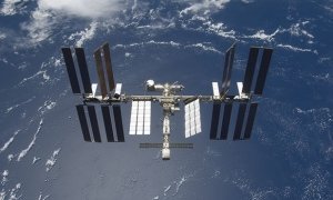 Роскосмос сократит экипаж МКС до 2 человек ради экономии средств  