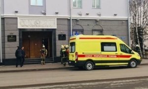 В Архангельске на входе в здание управления ФСБ прогремел взрыв