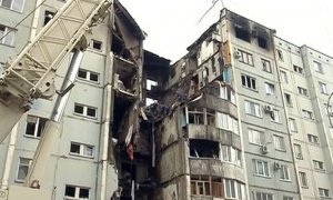 Спасатели приостановили разбор завалов дома в Волгограде из-за угрозы обрушения