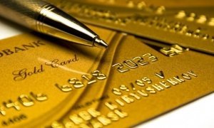 ЦБ зафиксировал резкий рост незаконных операций по золотым и платиновым картам 