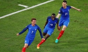 Сборная Франции по футболу стала первым участником плей-офф Евро-2016