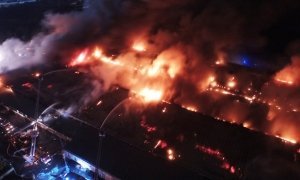 В Москве на месте сгоревшего склада обнаружены тела 8 пожарных