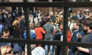 Противники реновации проводят стихийный митинг около Госдумы