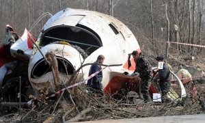 Польша заявила об обнаружении следов взрывчатки на останках жертв авиакатастрофы под Смоленском  