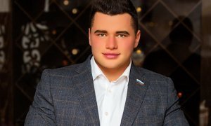 «Самый красивый депутат» забрал свое заявление против паблика в соцсети «ВКонтакте»