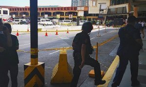 На Филиппинах бывший охранник торгового центра взял в заложники своих коллег