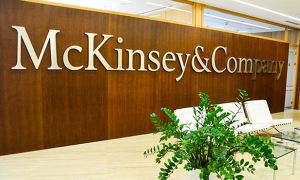 Американский сенатор потребовал от российского офиса McKinsey объяснений из-за запрета сотрудникам ходить на митинги