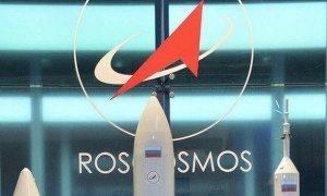 Обвиняемого в хищении топ-менеджера Роскосмоса не стали увольнять из ведомства