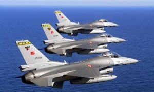 Власти Турции отменили полеты своих военных самолетов над Сирией