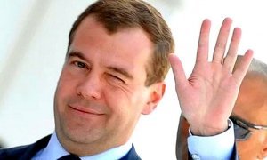 Дмитрий Медведев перед губернаторскими выборами посетит только регионы с высокой поддержкой «ЕР»