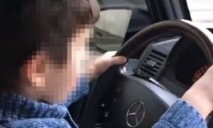 Матери 4-летнего гонщика на «Гелендвагене» выписали штраф в 30 тысяч рублей