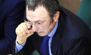 Российские власти готовят ноту протеста Франции в связи с задержанием Сулеймана Керимова