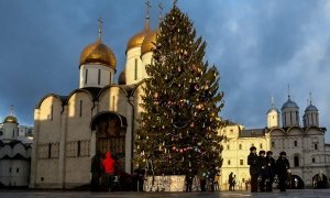 Управделами президента потратит на новогоднюю елку для Кремля 6 млн рублей