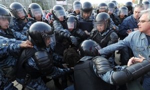 Шестому фигуранту «дела 26 марта» предъявили обвинение в нападении на полицейского