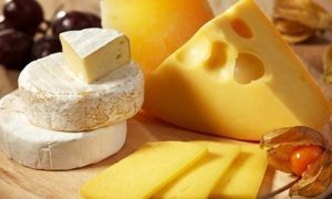 Российские граждане перестали покупать сыр из-за его низкого качества