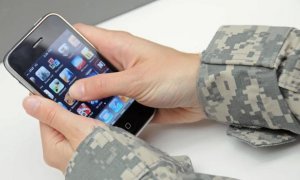 Военнослужащим запретили пользоваться смартфонами и общаться с журналистами