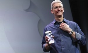 Американская компания Apple продала свой миллиардный iPhone  