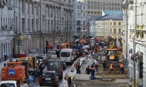 Московские власти просят автомобилистов пересесть на метро на время ремонта улиц