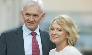Фигурант санкционного списка Геннадий Тимченко теперь отдыхает с семьей в России