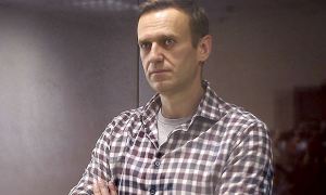 Алексея Навального сняли с учета как склонного к побегу, но внесли в список террористов