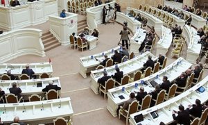 Петербургские депутаты сняли с повестки вопрос о референдуме по мосту Кадырова