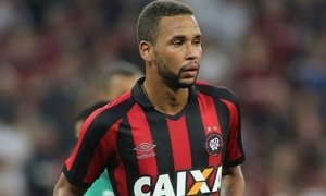 «Зенит» потратит 8 млн евро на бразильского полузащитника «Атлетико Паранаэнсе»