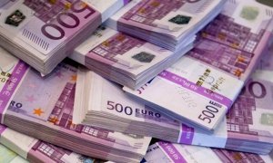 Официальный курс евро опустился ниже 69 рублей