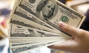 Курс доллара подорожал до 64 рублей из-за новостей о новых санкциях против России