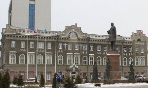 Власти Саратова нашли виновного в привлечении учителей к уборке снега