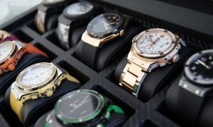 Неизвестные похитили у московского бизнесмена коллекцию часов на 86 млн рублей