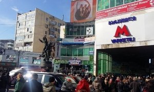 В Тбилиси на станции метро «Варкетили» обрушился потолок. Есть пострадавшие