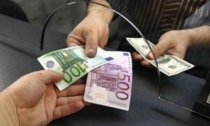 Московские обменники сообщили о дефиците валюты из-за высокого спроса