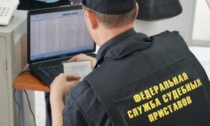 Житель Москвы после запрета на выезд за границу выплатил долг по алиментам в 150 млн рублей 