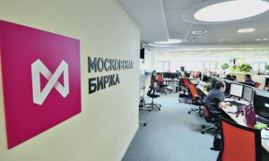 Индекс Московской биржи обвалился на фоне обострения ситуации в Донбассе