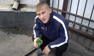 В Санкт-Петербурге установят памятник гопнику в спортивном костюме и туфлях