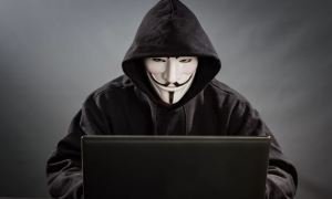 Хакеры из Anonymous атаковали сайты российских СМИ