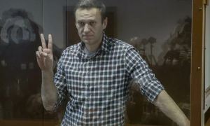 Администрация ИК-2 пригрозила Алексею Навальному принудительным кормлением