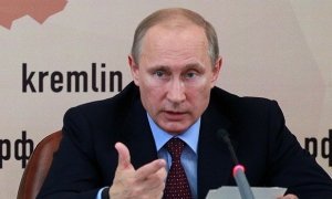 Путин обвинил украинские власти в издевательстве над жителями Крыма