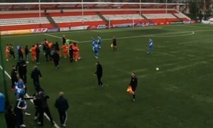 Футбольный матч между командами из Грозного и Екатеринбурга закончился массовой дракой