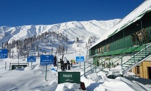 На горнолыжном курорте в Гималаях в результате схода лавины погиб россиянин