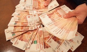 Горничная новгородской гостиницы вернула постояльцу забытый миллион рублей